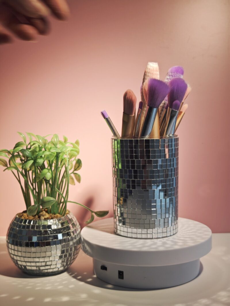 disco pencil/make up plastic pot