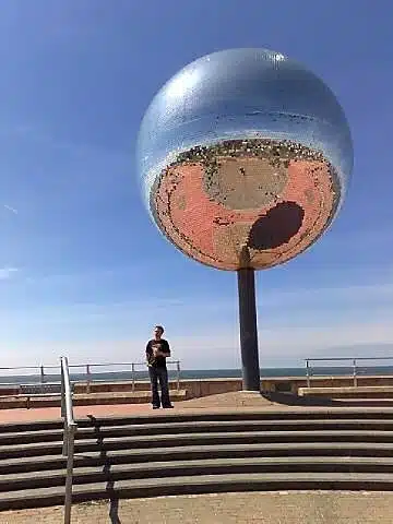 Are there any Guinness World Records for the biggest disco ball?